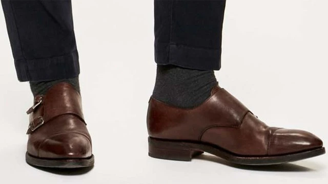 Black Pants and Brown Shoes Outfit Combinations