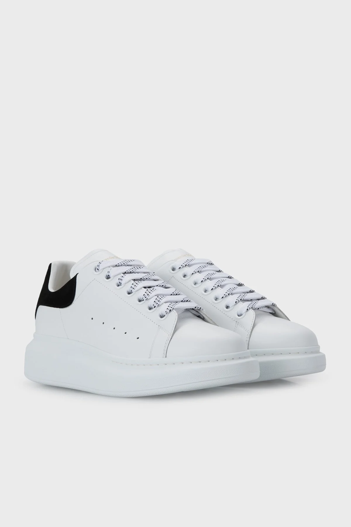 Mcqueen Logolu Hakiki Deri Sneaker Kadın Ayakkabı 553770WHGP7 9061 BEYAZ-SİYAH - 3