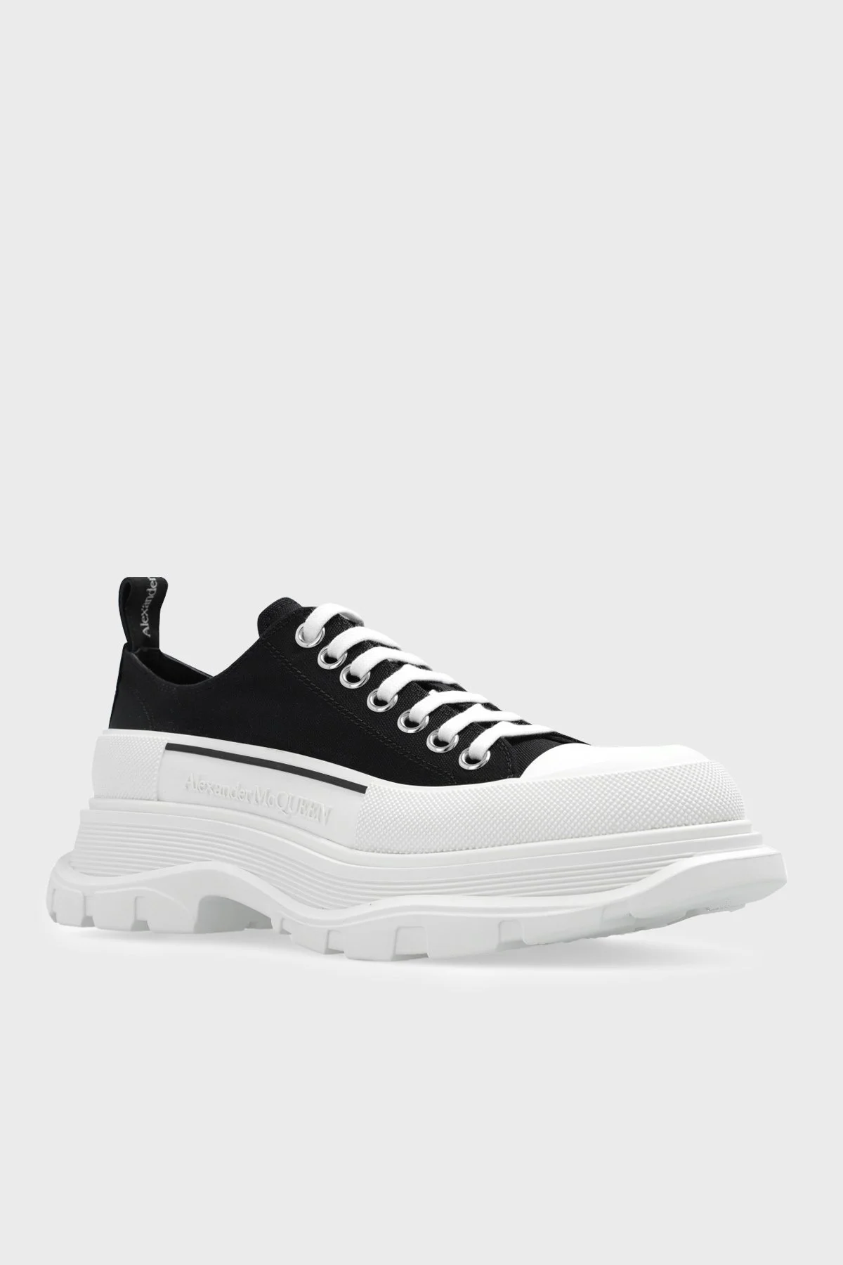 Mcqueen Sneaker Kadın Ayakkabı 697072 W4MV2 1070 SİYAH-BEYAZ - 3
