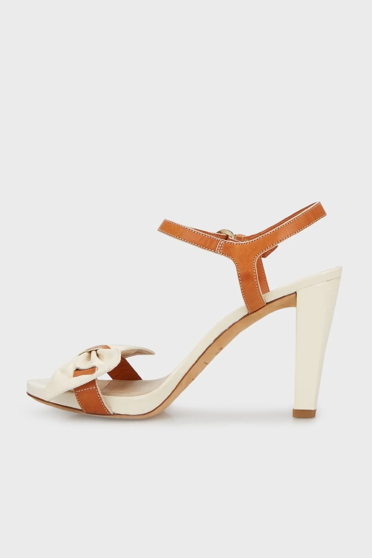 Armani Collezioni Topuklu Bayan Ayakkabı ZOX5Y22XAD628XAO71CF008 BEYAZ - 2