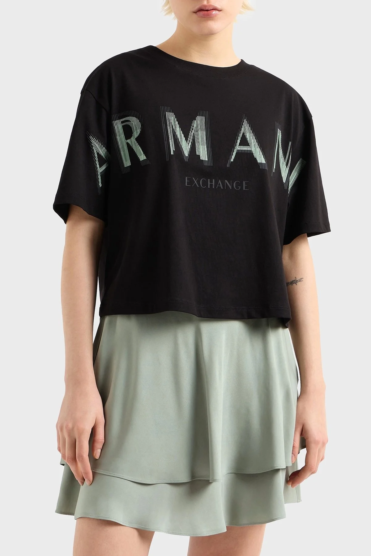 Armani Exchage % 100 Pamuk Cropped Fit Bisiklet Yaka Logolu Bayan T Shirt XW000520 AF10359 UC001 SİYAH - 6