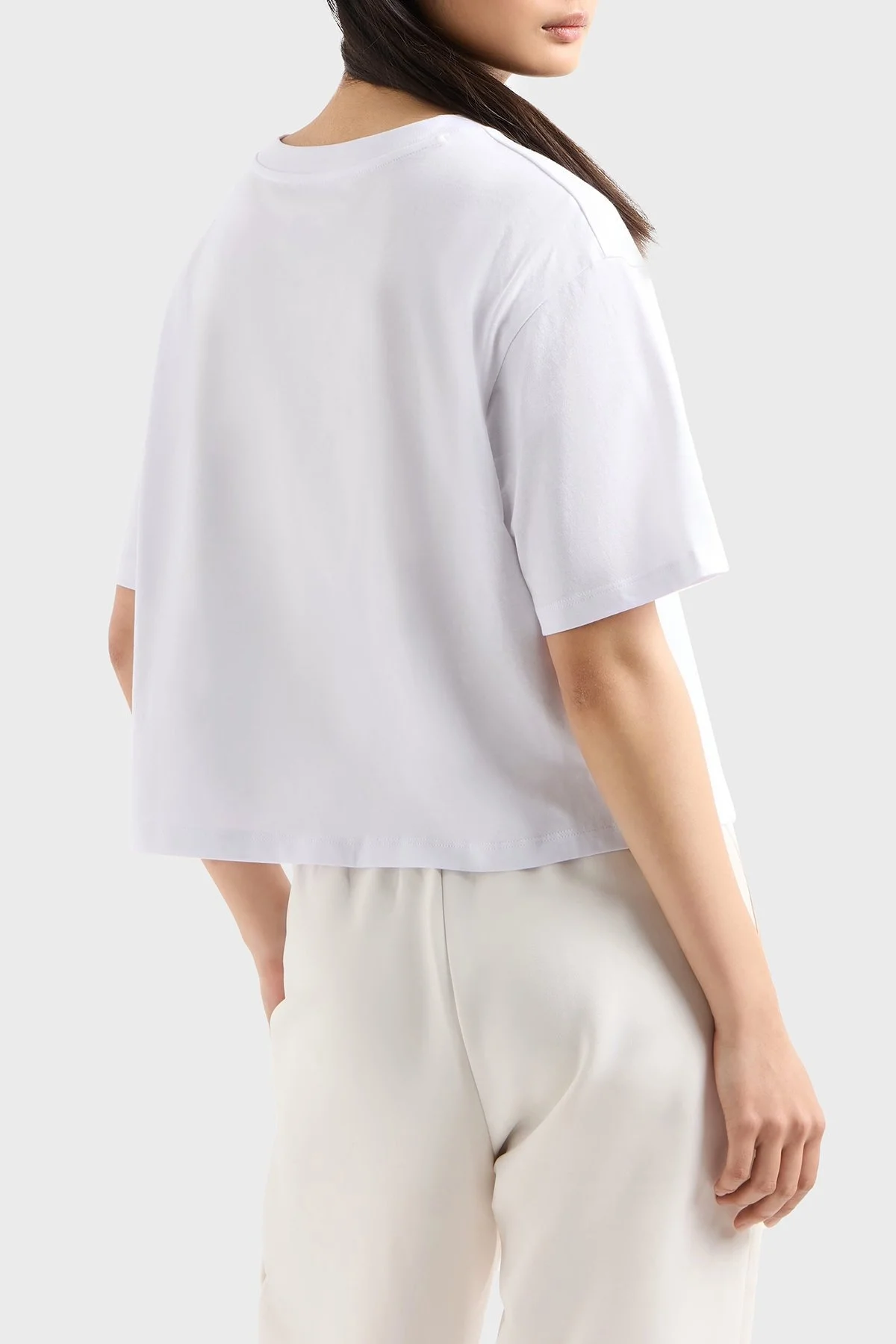 Armani Exchage % 100 Pamuk Cropped Fit Bisiklet Yaka Taşlı Logolu Bayan T Shirt XW000102 AF10359 U0002 BEYAZ - 8