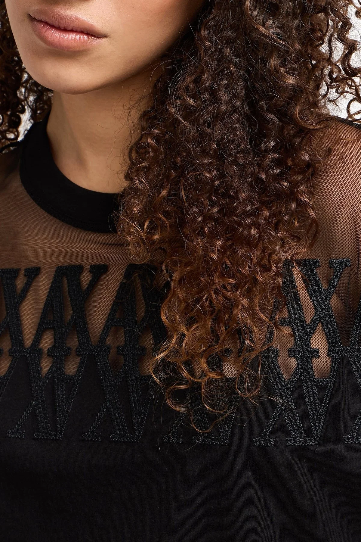 Armani Exchage % 100 Pamuk Cropped Fit Tül Detaylı Bayan T Shirt XW000516 AF10359 UC001 SİYAH - 9