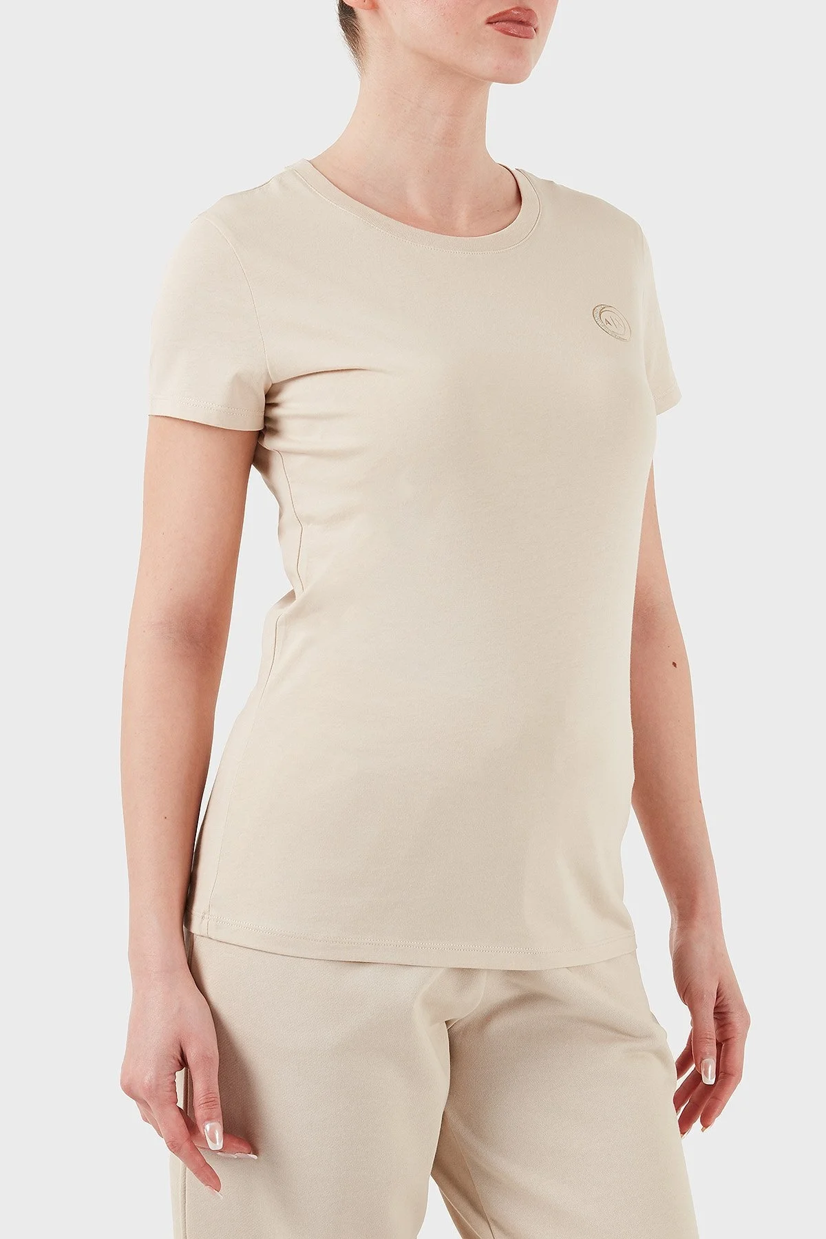 Armani Exchage % 100 Pamuk Regular Fit Metalik Logolu Bayan T Shirt XW000320 AF10356 U1095 EKRU - 7
