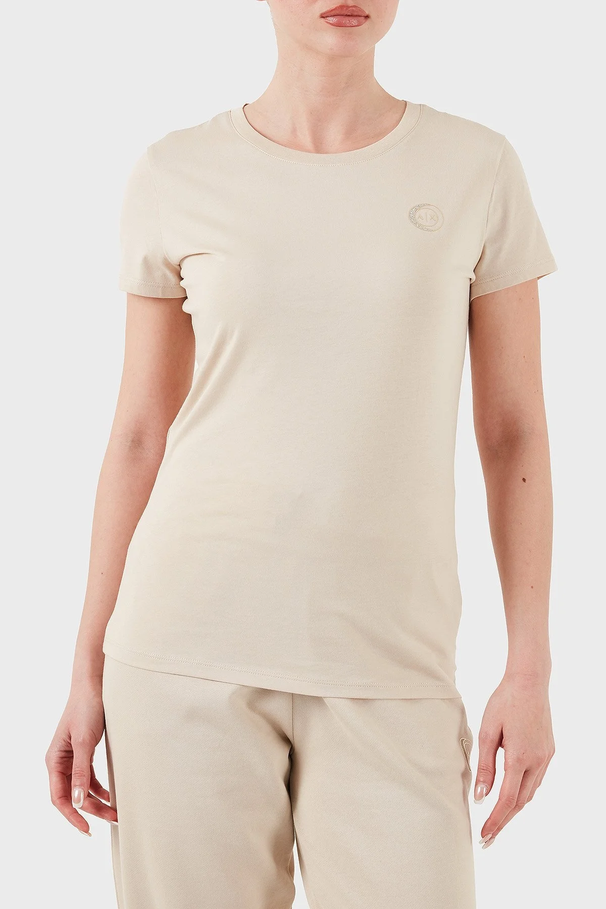 Armani Exchage % 100 Pamuk Regular Fit Metalik Logolu Bayan T Shirt XW000320 AF10356 U1095 EKRU - 11