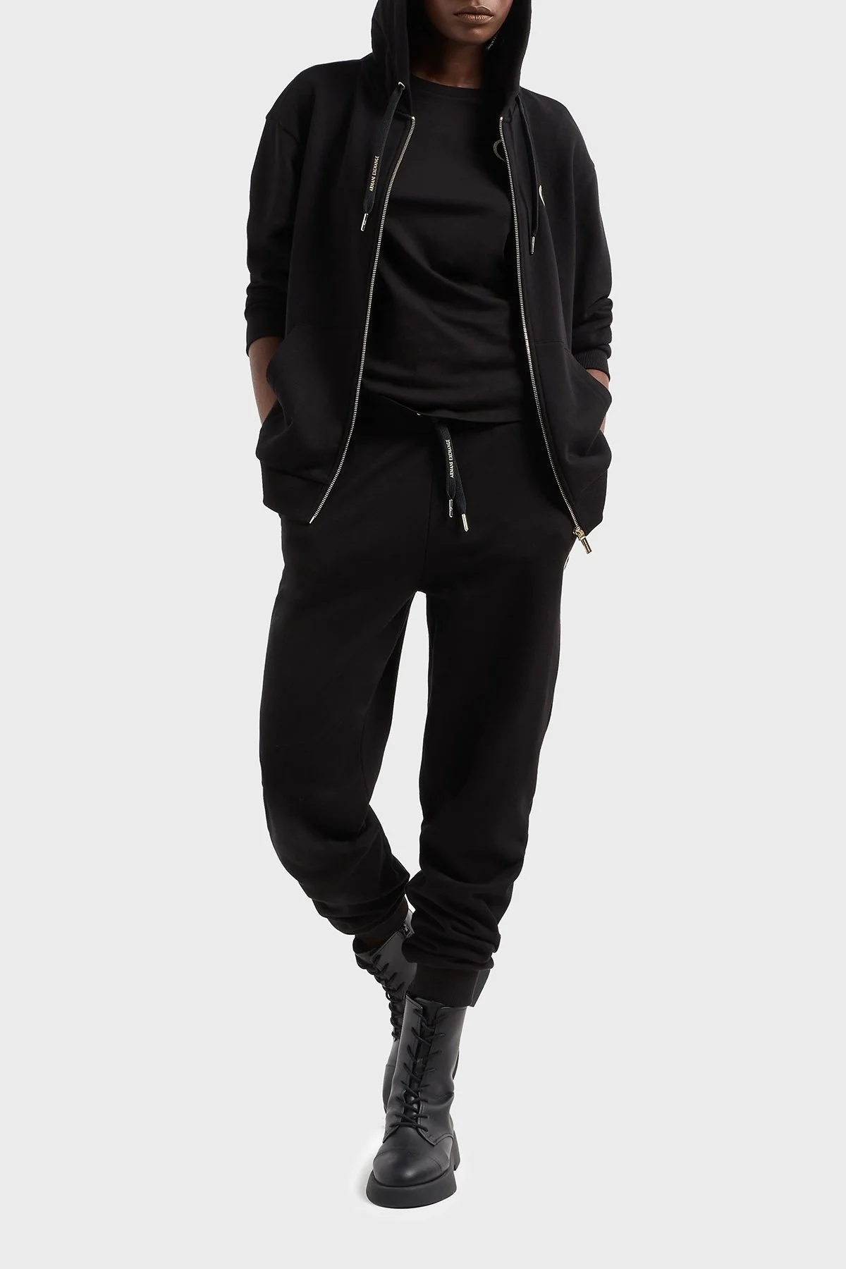 Armani Exchage % 100 Pamuk Regular Fit Metalik Logolu Bayan T Shirt XW000320 AF10356 UC001 SİYAH - 7