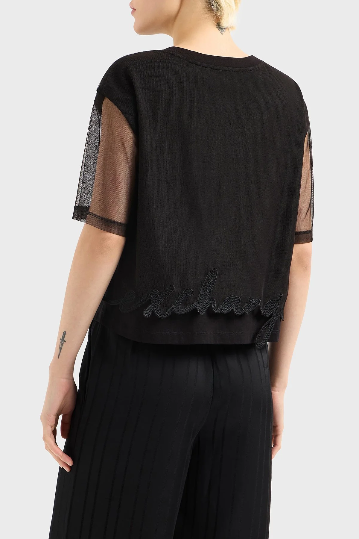 Armani Exchage % 100 Pamuk Regular Fit Tül Detaylı Crop Kadın T Shirt XW000541 AF10359 UC001 Siyah - 3