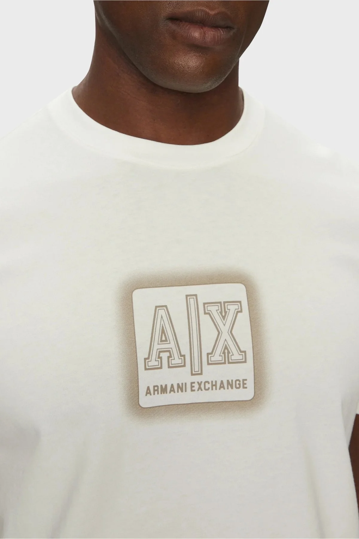 Armani Exchage Kabartmalı Logo Baskılı Pamuklu Regular Fit Bisiklet Yaka Erkek T Shirt XM000545 AF10361 U0009 BEYAZ - 9