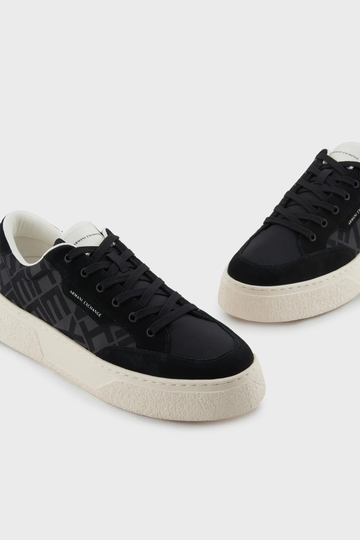 Armani Exchage Logolu Süet Detaylı Kalın Taban Sneaker Erkek Ayakkabı XUX262 XV955 00002 SİYAH - 15