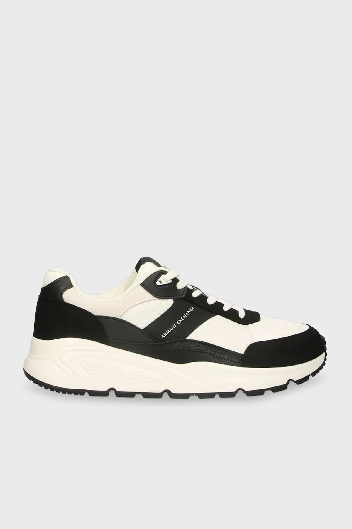 Armani Exchage Logolu Süet Detaylı Kalın Taban Sneaker Erkek Ayakkabı XUX265 XV957 N814 SİYAH-BEYAZ - 7