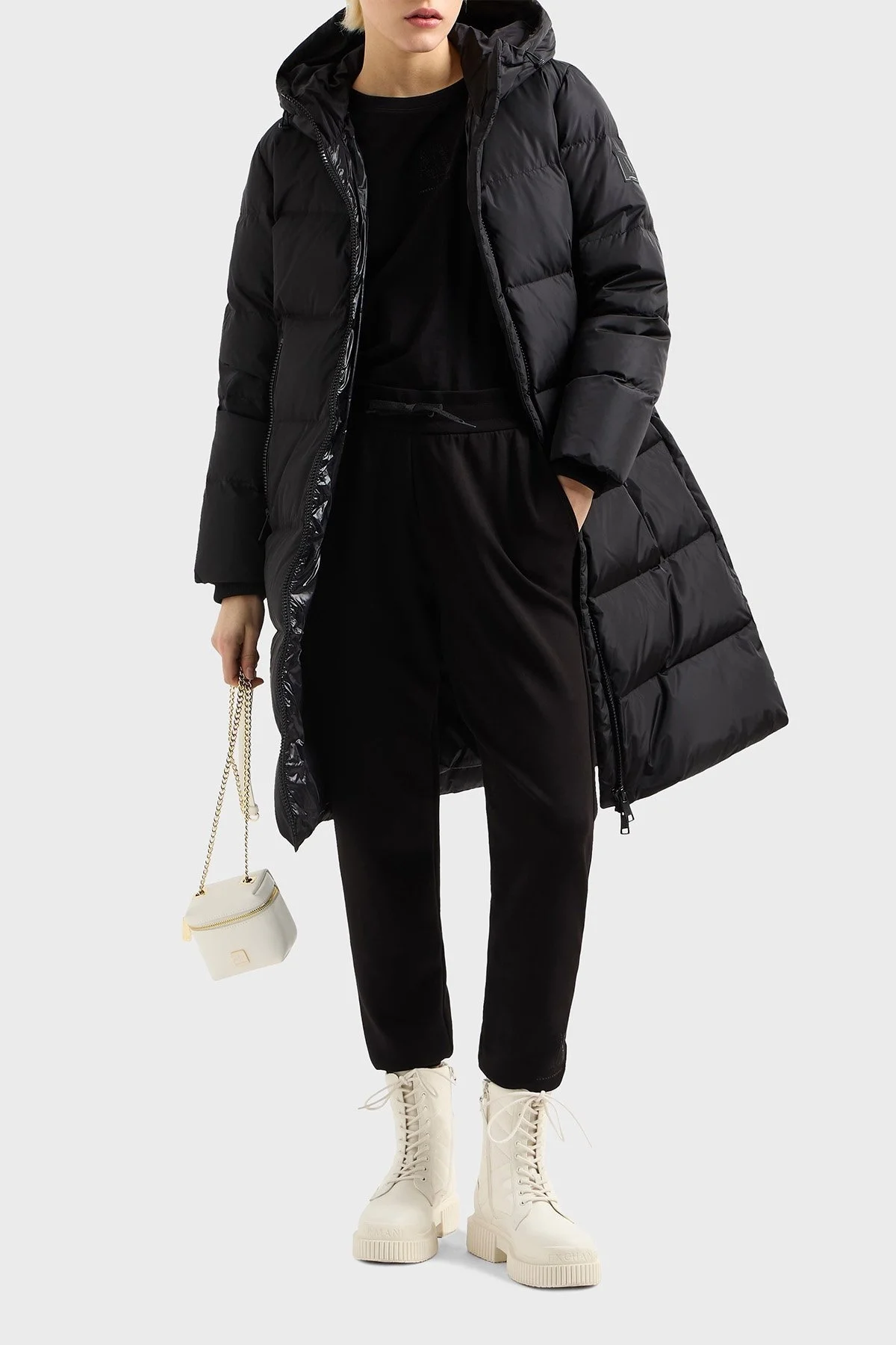 Armani Exchage Logolu Taşlı % 100 Pamuk Relaxed Fit Bisiklet Yaka Bayan T Shirt XW000830 AF10356 UC001 SİYAH - 7