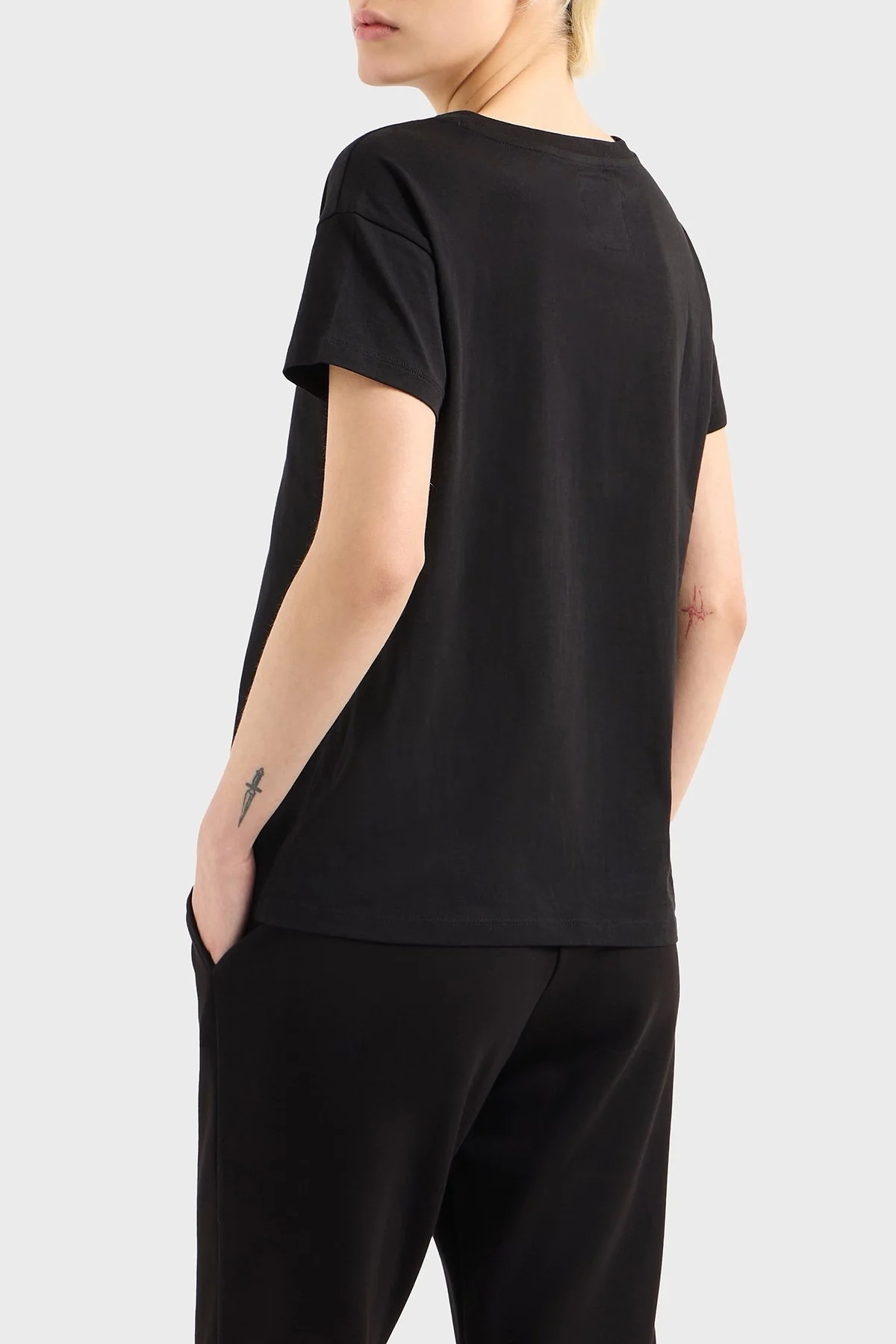 Armani Exchage Logolu Taşlı % 100 Pamuk Relaxed Fit Bisiklet Yaka Bayan T Shirt XW000830 AF10356 UC001 SİYAH - 8