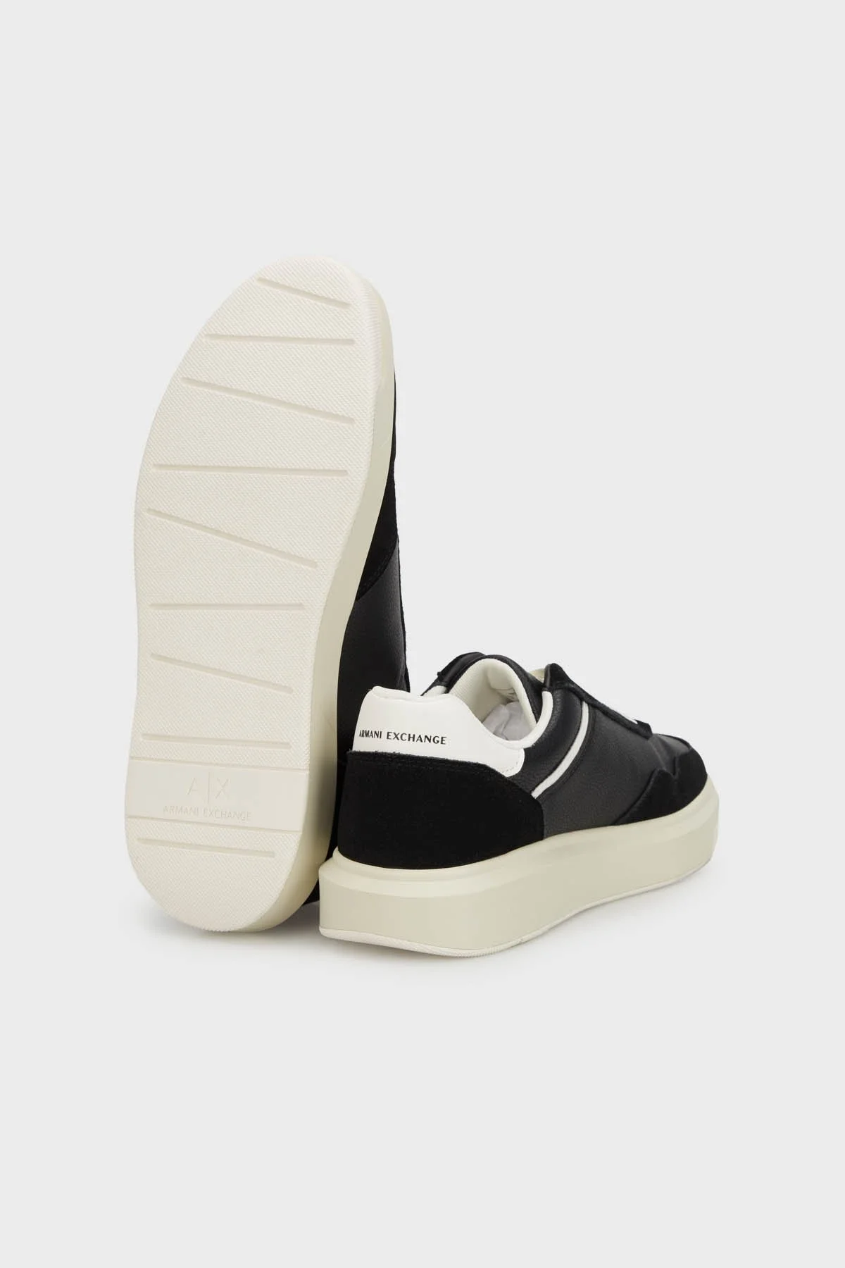 Armani Exchage Süet Detaylı Sneaker Erkek Ayakkabı XUX254 XV950 K001 SİYAH - 10