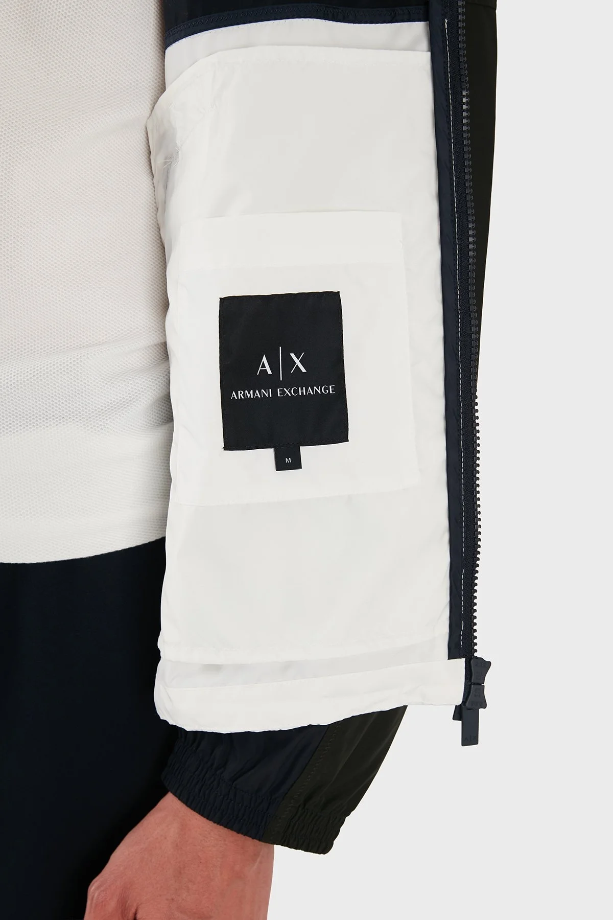Armani Exchance Renk Bloklu Regular Fit Çıkarılabilir Kapüşonlu Erkek Ceket XM000190 AF12012 MB071 LACİVERT-BEYAZ - 11