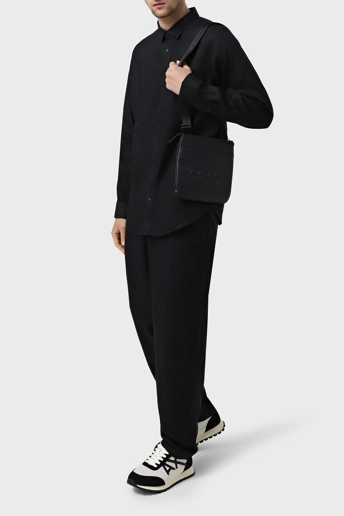 Armani Exchange % 100 Keten Normal Kalıp Klasik Yaka Erkek Gömlek XM001221 AF14619 UC001 SİYAH - 2