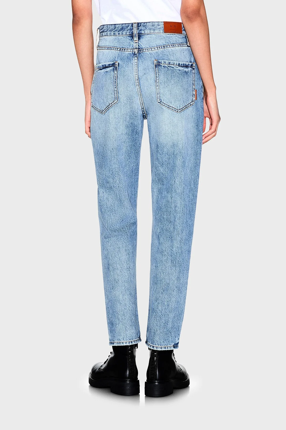 Armani Exchange %100 Pamuk Rahat Kalıp Yüksek Bel Jeans Kadın Kot Pantolon XW000073 AF21360 MB003 Açık mavi - 3