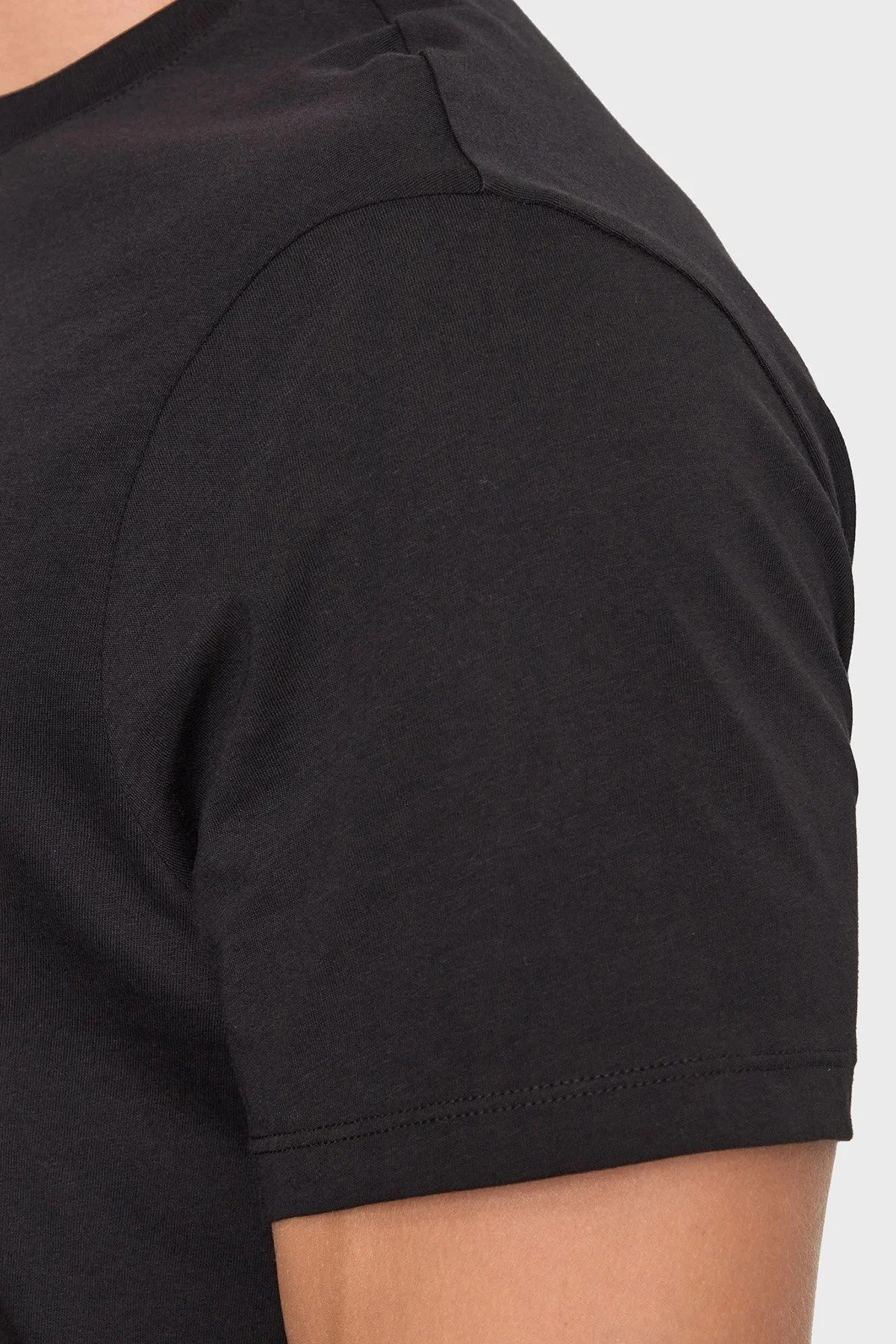 Armani Exchange % 100 Pamuk Regular Fit Bisiklet Yaka Erkek T Shirt 8NZTPR ZJH4Z 5237 SİYAH - 5