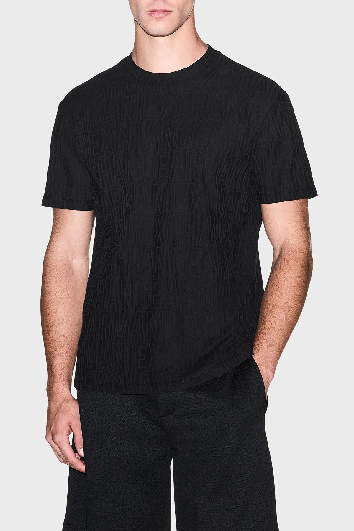 Armani Exchange % 100 Pamuk Regular Fit Bisiklet Yaka Erkek T Shirt XM003073 AF10337 UC001 Siyah - 1