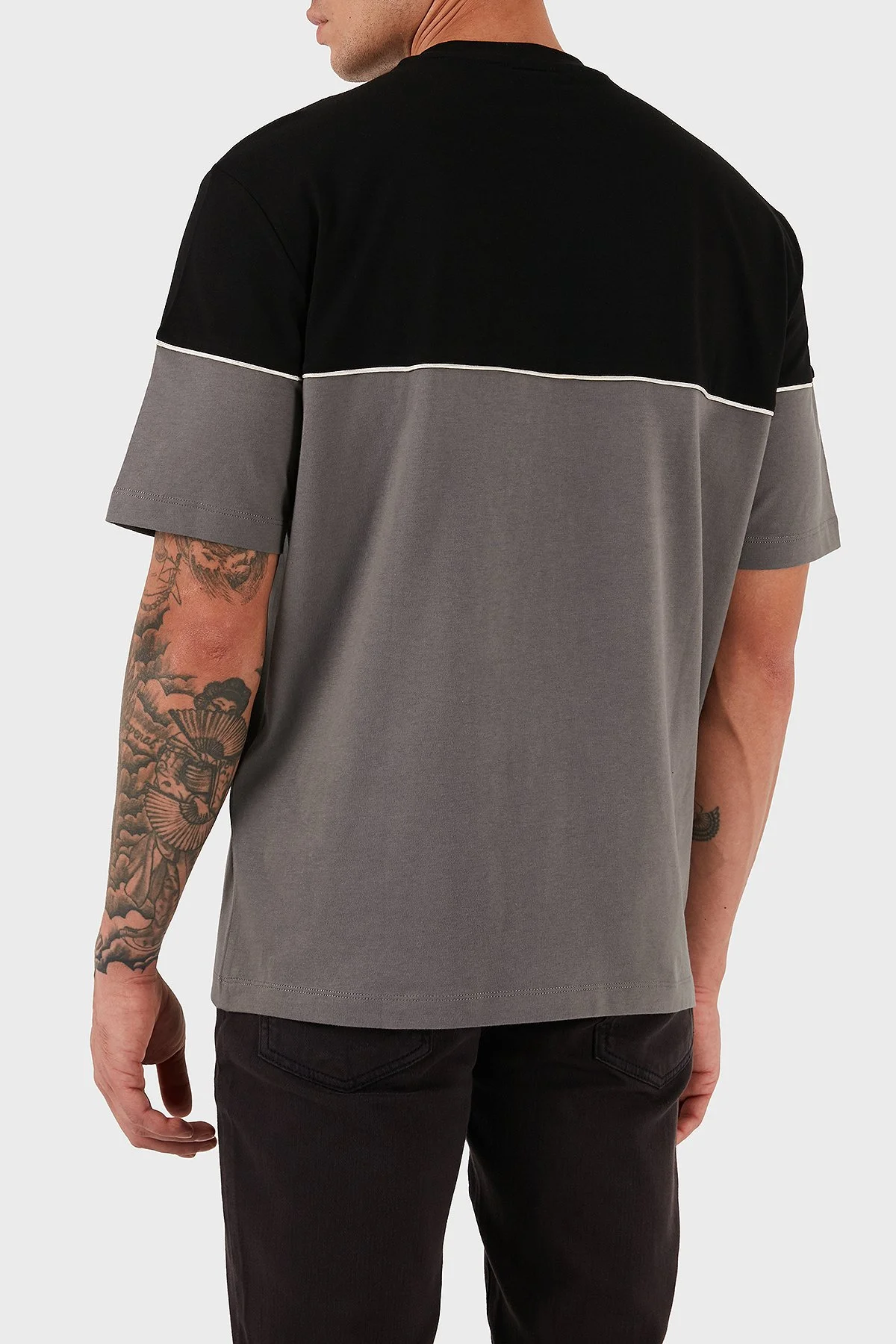 Armani Exchange % 100 Pamuk Regular Fit Bisiklet Yaka Renk Bloklu Erkek T Shirt XM001034 AF10362 MC225 SİYAH-KOYU GRİ - 3