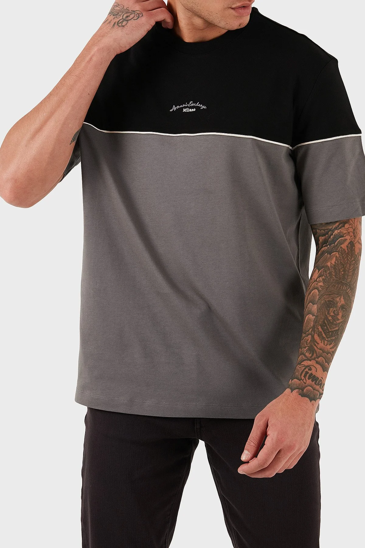 Armani Exchange % 100 Pamuk Regular Fit Bisiklet Yaka Renk Bloklu Erkek T Shirt XM001034 AF10362 MC225 SİYAH-KOYU GRİ - 5