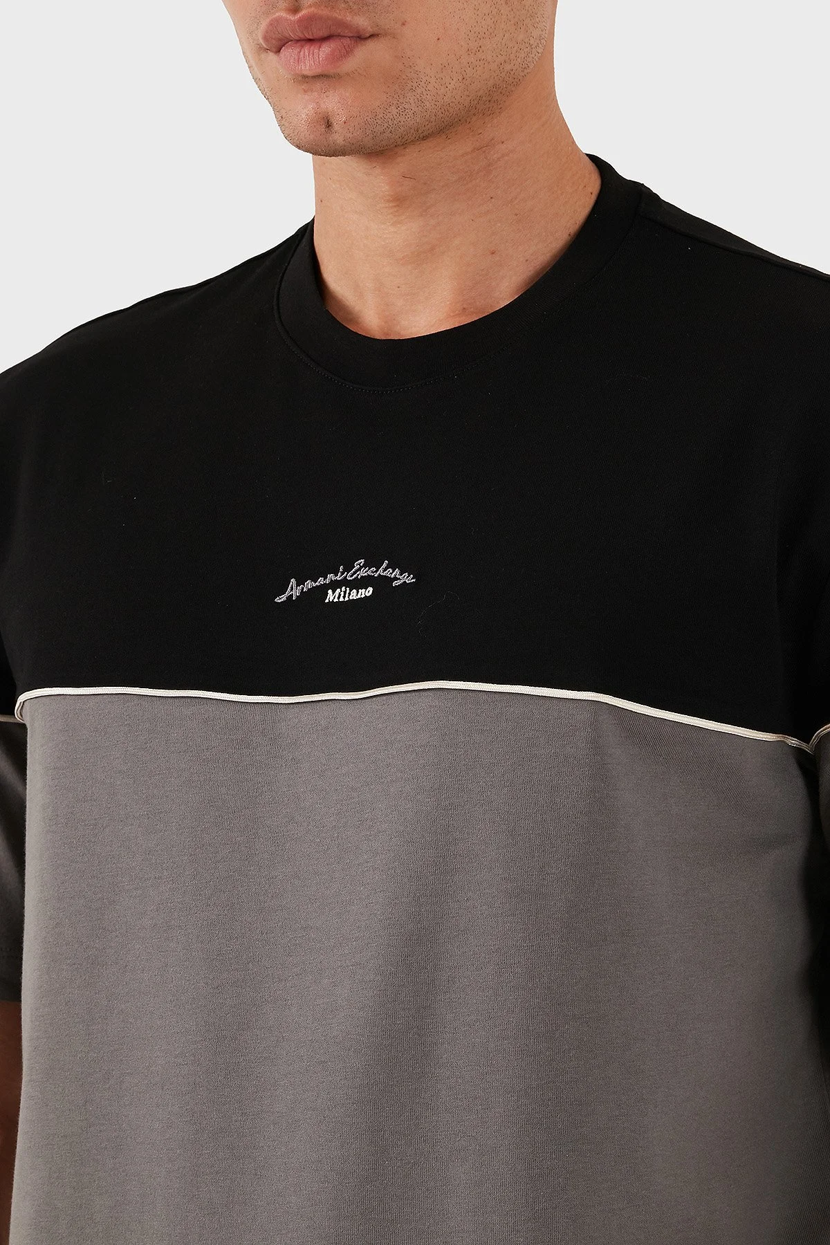 Armani Exchange % 100 Pamuk Regular Fit Bisiklet Yaka Renk Bloklu Erkek T Shirt XM001034 AF10362 MC225 SİYAH-KOYU GRİ - 6