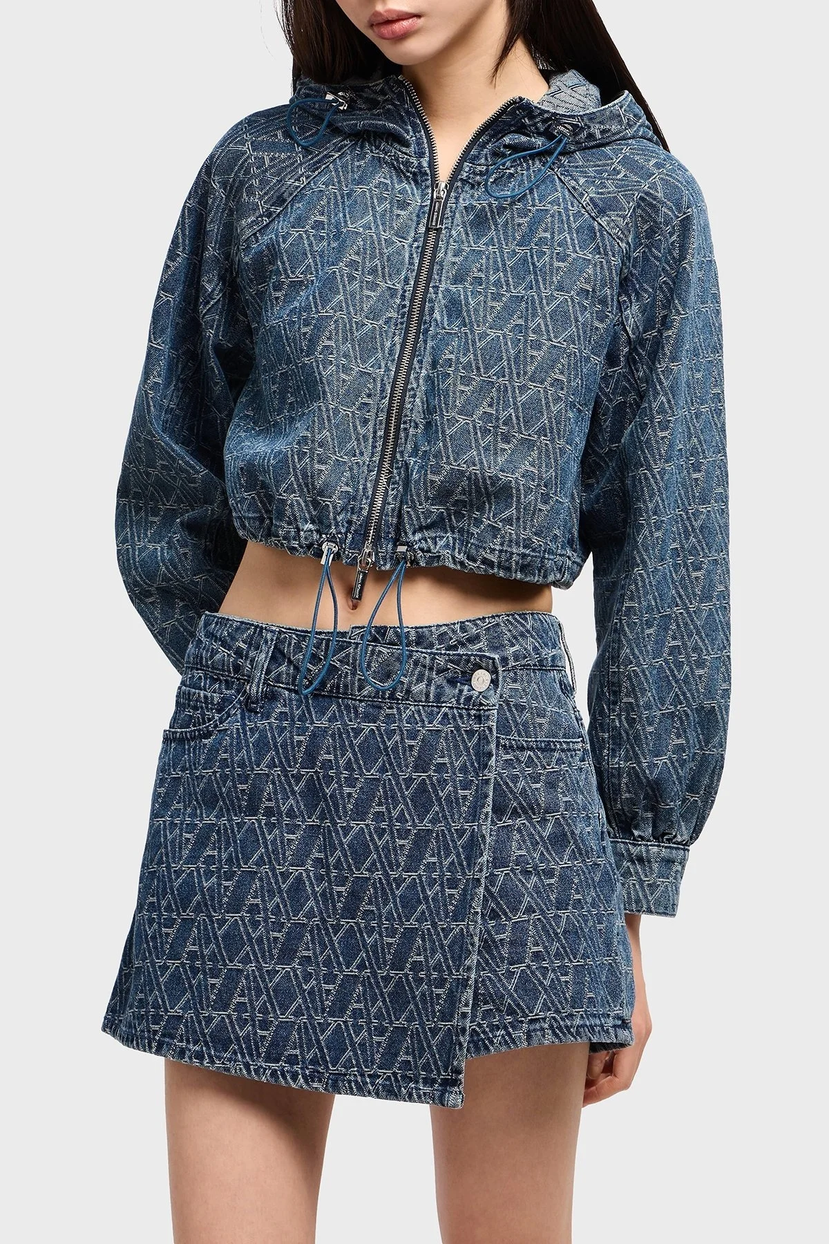 Armani Exchange % 100 Pamuk Regular Fit Tamamı Jakarlı Etek Bayan Short XW000555 AF12844 FB055 LACİVERT - 1