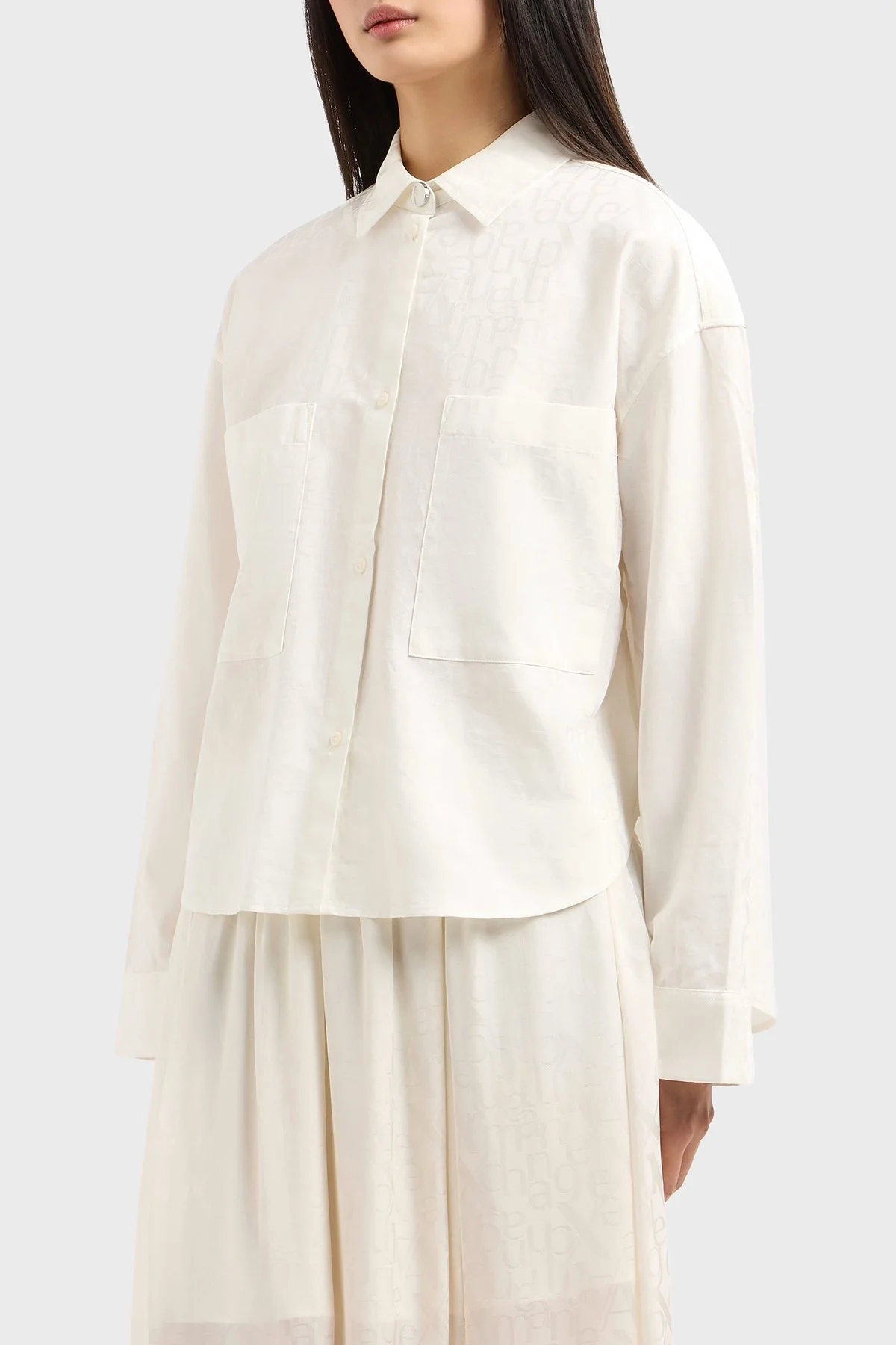 Armani Exchange % 100 Pamuk Relaxed Fit Tamamı Logolu Bayan Gömlek XW000097 AF10820 F0015 EKRU - 1