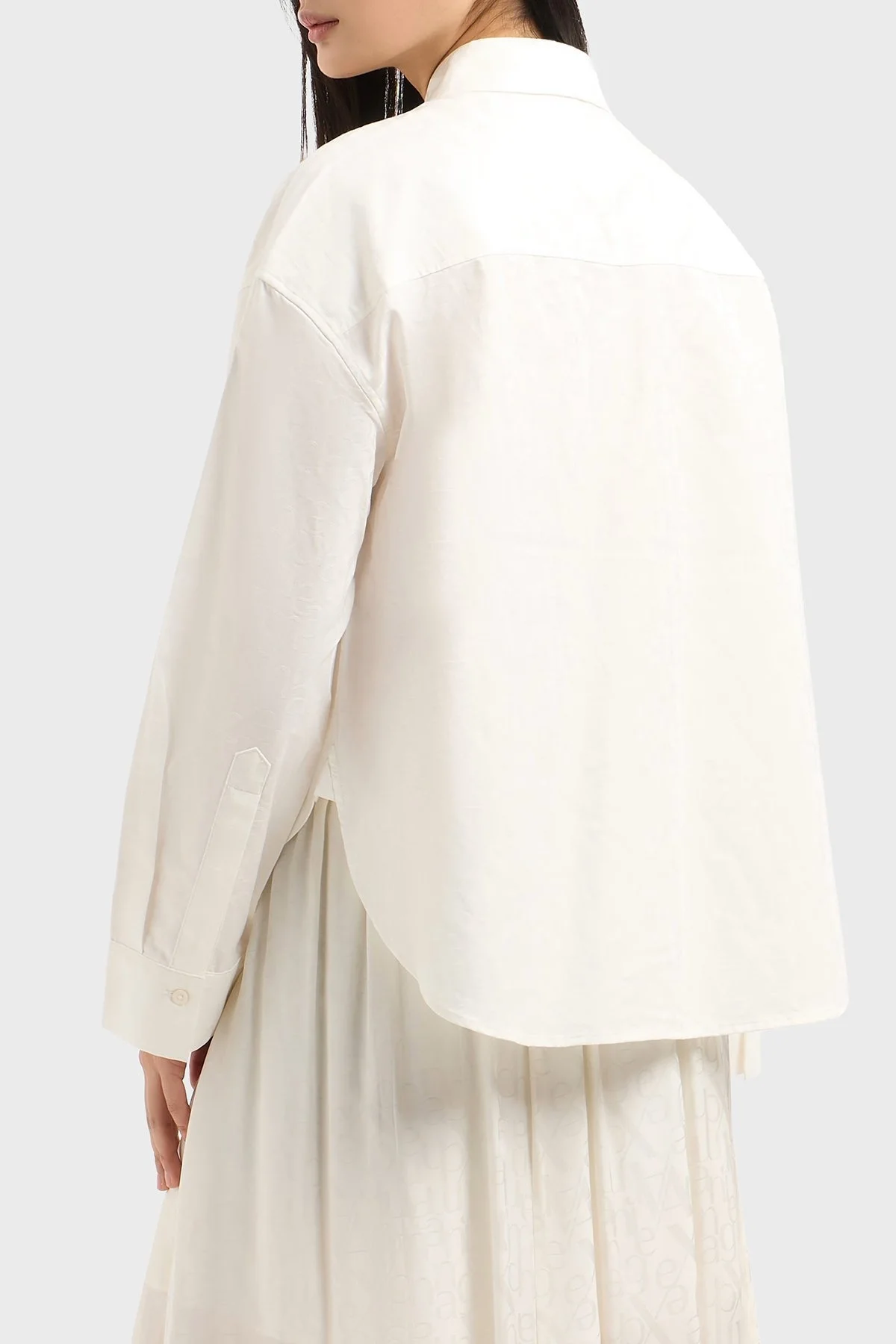 Armani Exchange % 100 Pamuk Relaxed Fit Tamamı Logolu Bayan Gömlek XW000097 AF10820 F0015 EKRU - 2