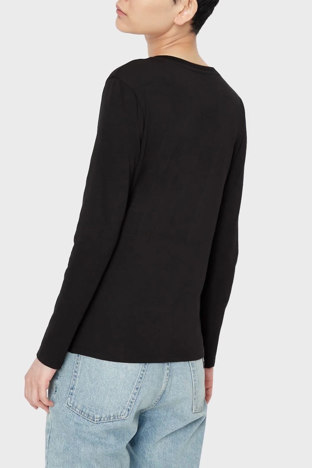 Armani Exchange % 100 Pamuklu Regular Fit V Yaka Bayan T Shirt 8NYT89 YJG3Z 1200 SİYAH - 3