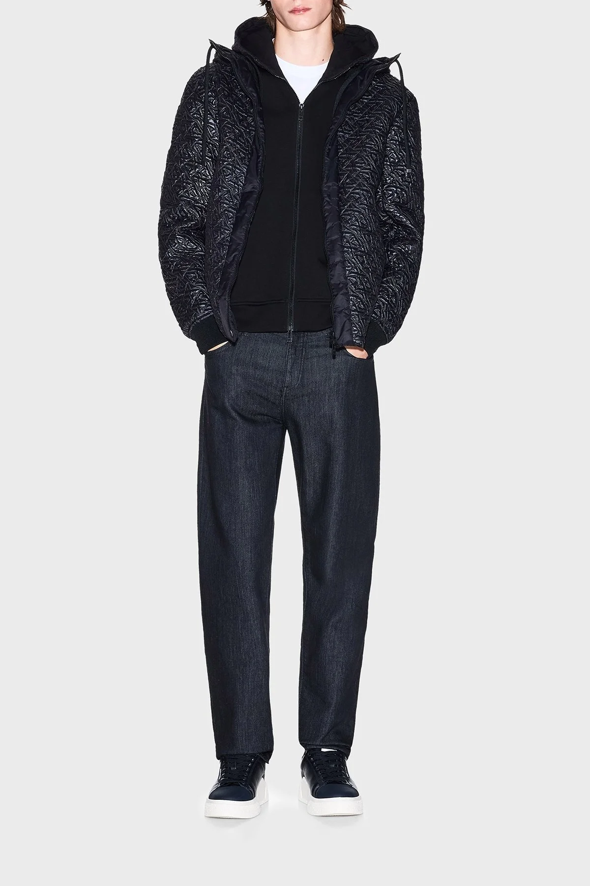 Armani Exchange 4G Kabartmalı Logolu Regular Fit Kapüşonlu Erkek Mont XM001093 AF16589 FC196 SİYAH - 2