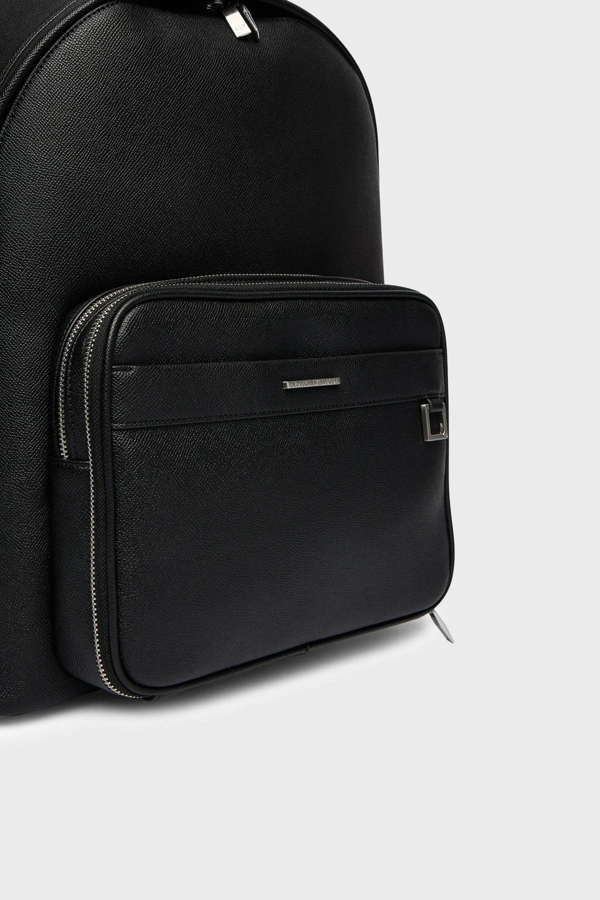 Armani Exchange Ayarlanabilir Askılı Erkek Sırt Çantası XM002036 AF19931 UC001 SİYAH - 4