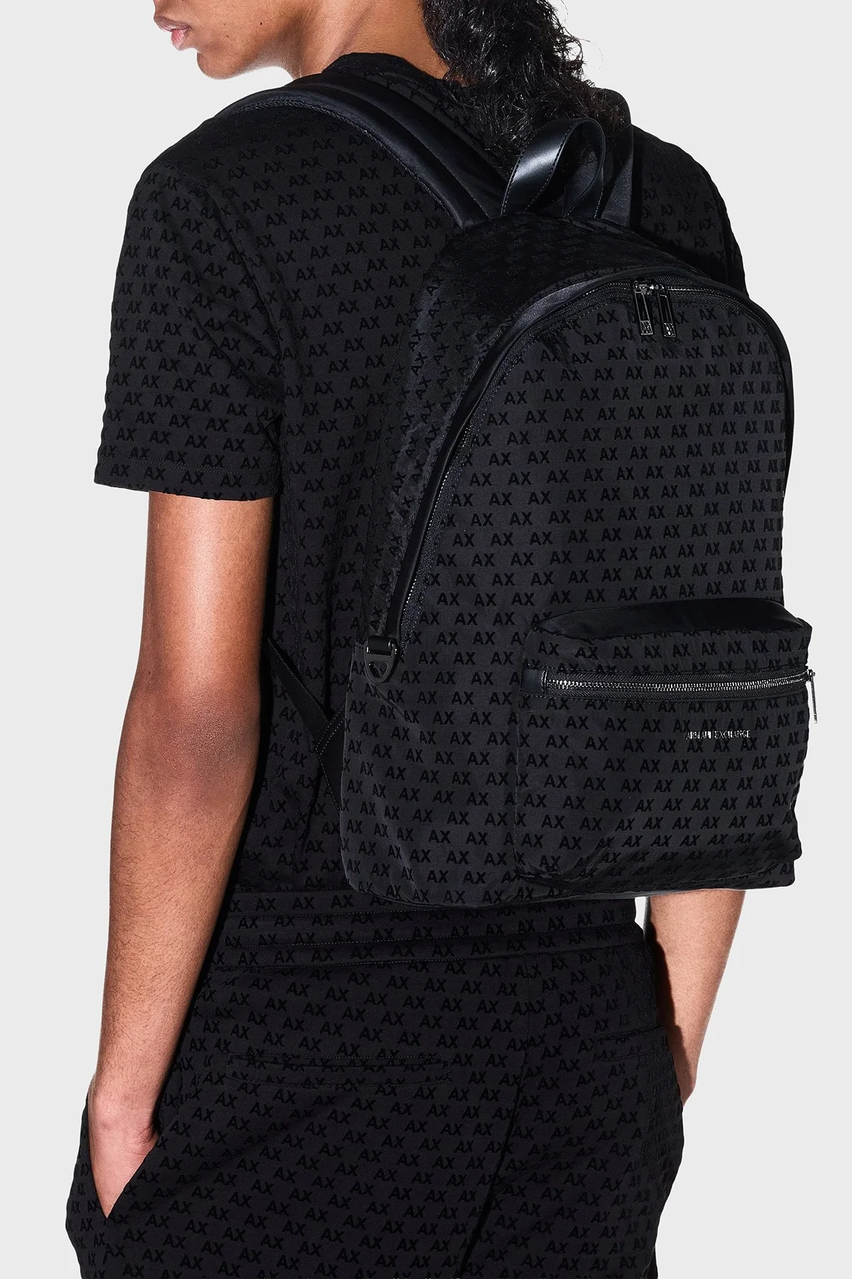 Armani Exchange Ayarlanabilir Omuz Askılı Erkek Sırt Çantası XM003358 AF27209 UC001 Siyah - 2