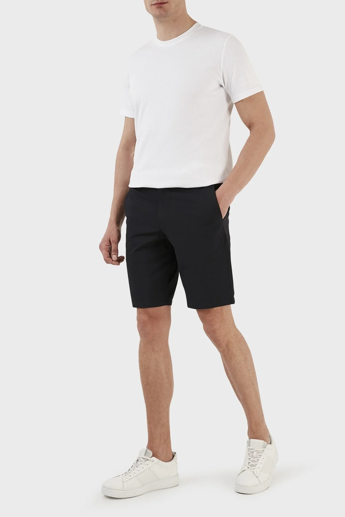 Armani Exchange Cepli Slim Fit Chino Erkek Short 8NZS49 ZNYZZ 1583 LACİVERT - 1