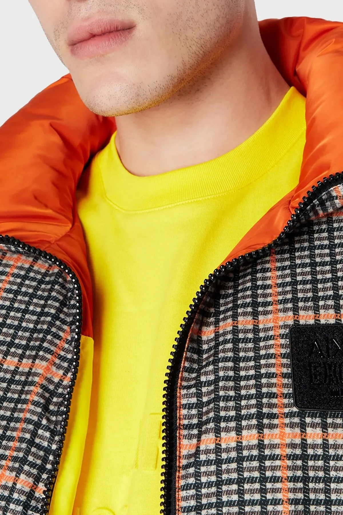 Armani Exchange Çift Taraflı Regular Fit Dik Yaka Şişme Erkek Mont 6RZB02 ZNYRZ 8404 SİYAH-TURUNCU - 4