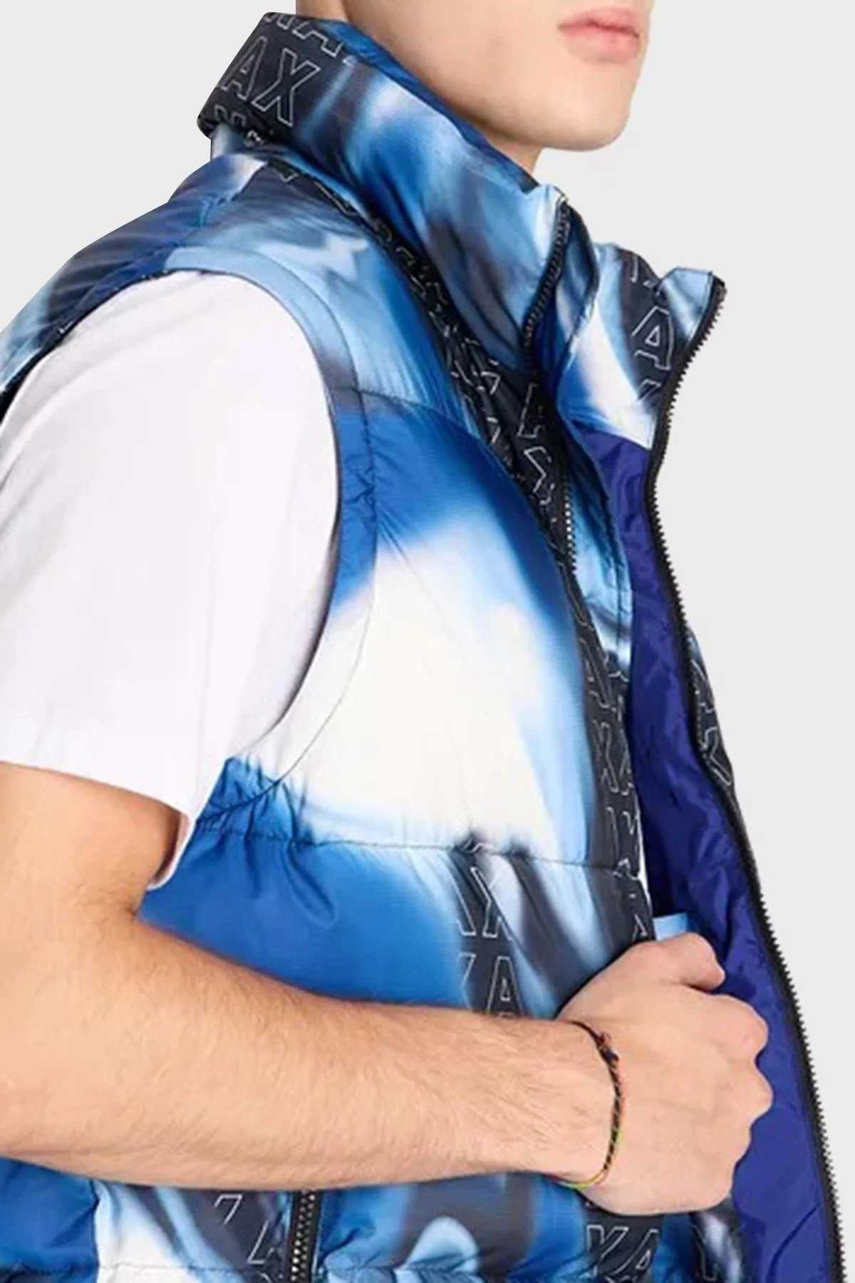 Armani Exchange Çıkarılabilir Kapüşonlu Logo Desenli Regular Fit Şişme Erkek Mont 6RZB06 ZNUQZ 25EA LACİVERT - 3