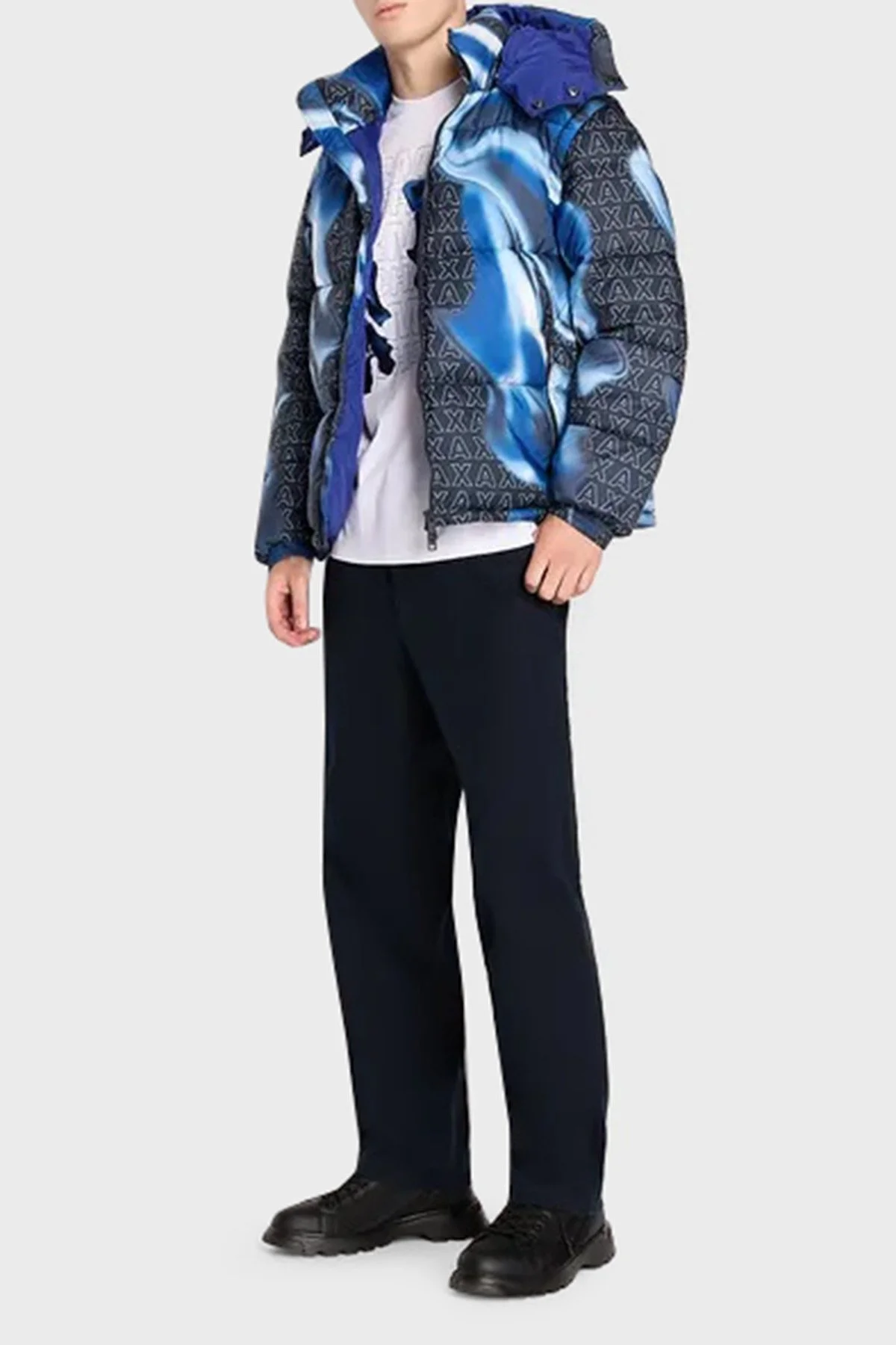 Armani Exchange Çıkarılabilir Kapüşonlu Logo Desenli Regular Fit Şişme Erkek Mont 6RZB06 ZNUQZ 25EA LACİVERT - 4