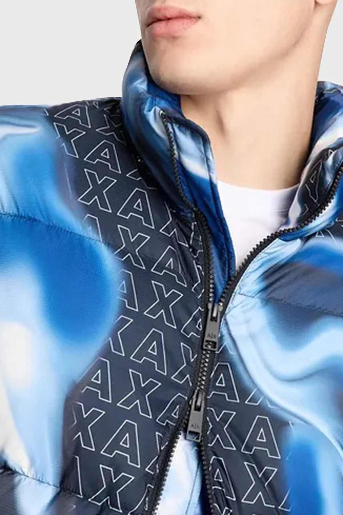 Armani Exchange Çıkarılabilir Kapüşonlu Logo Desenli Regular Fit Şişme Erkek Mont 6RZB06 ZNUQZ 25EA LACİVERT - 6