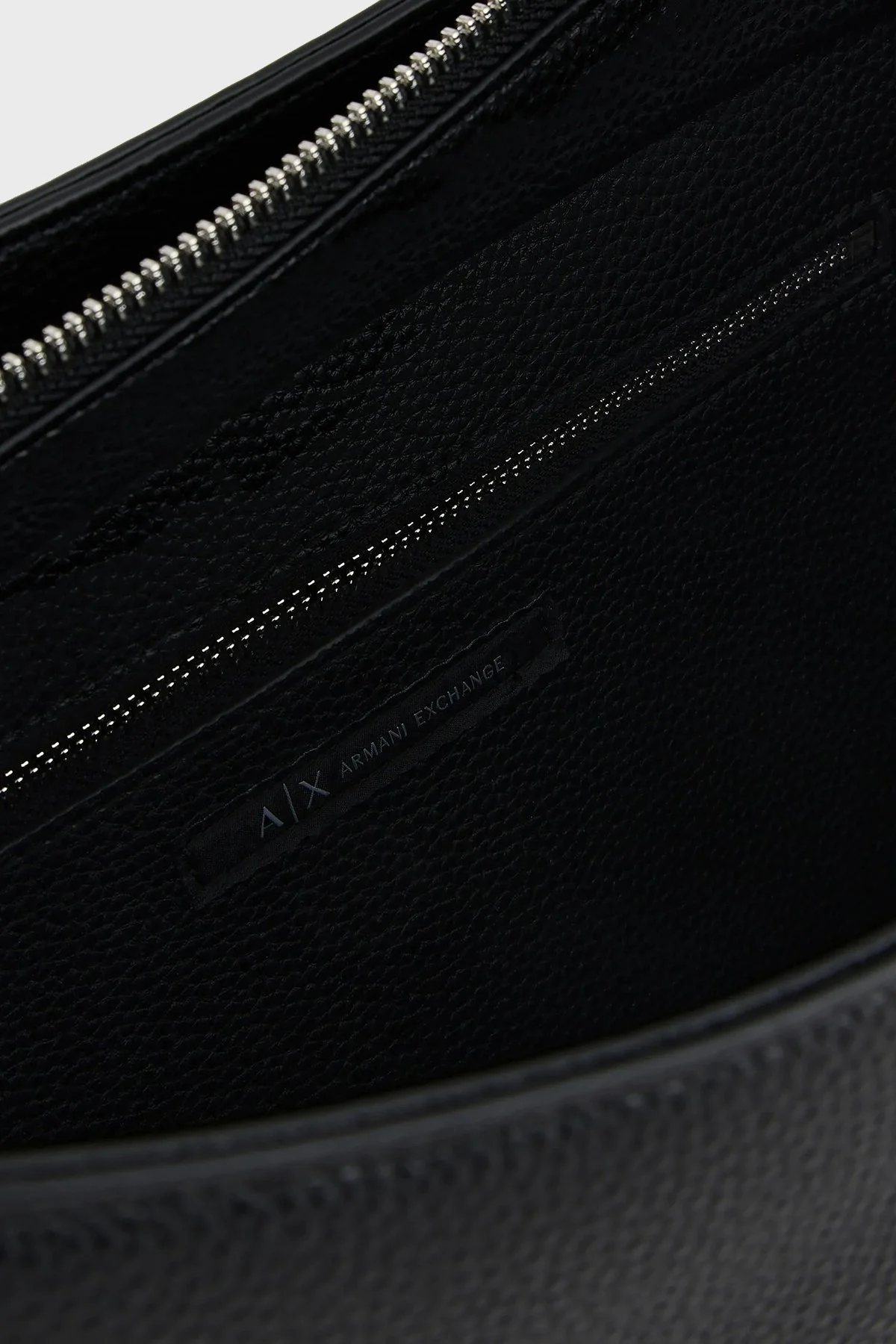 Armani Exchange Çıkarılabilir ve Ayarlanabilir Omuz Askılı Zincirli Bayan Çanta 942935 3F786 00020 SİYAH - 5