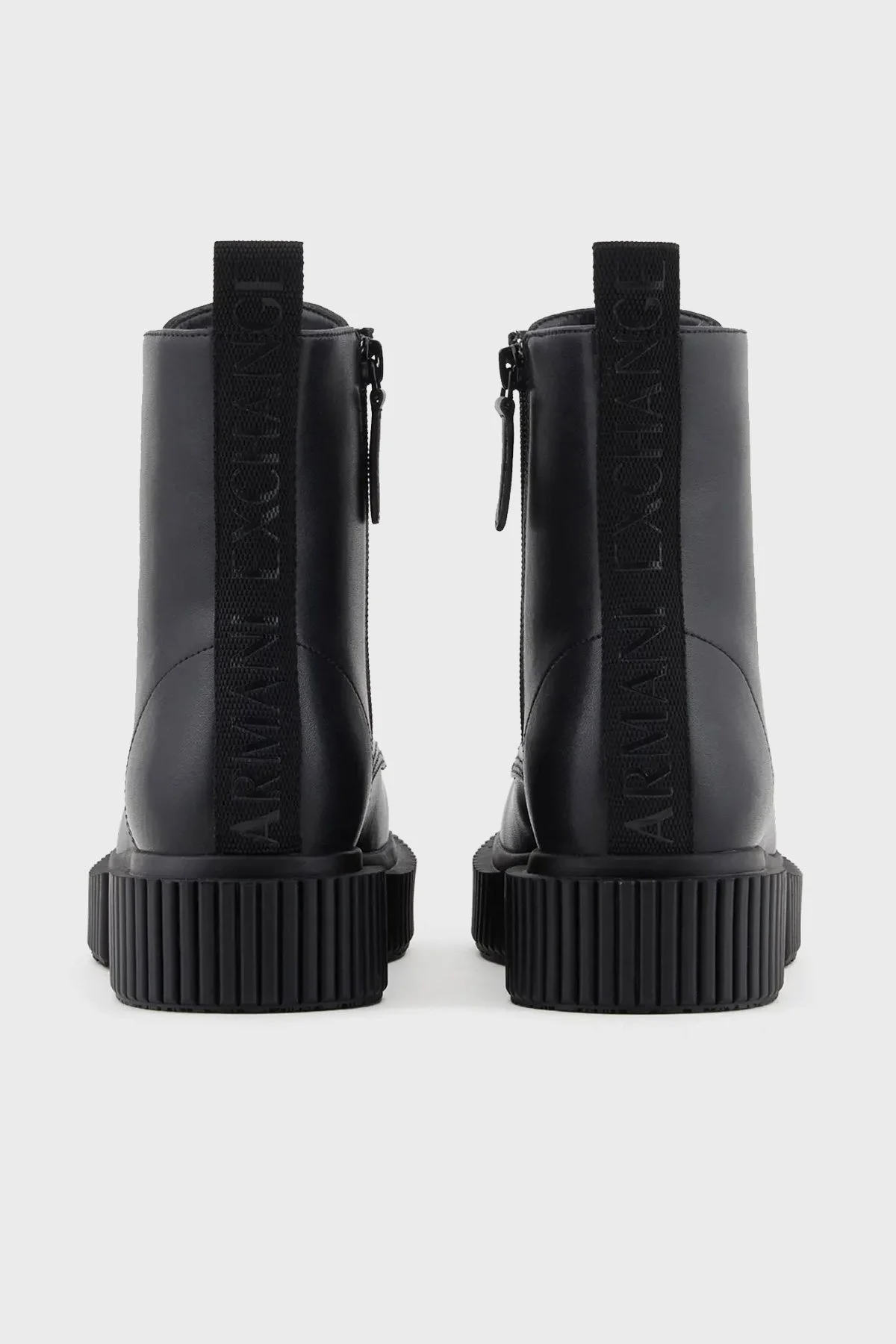 Armani Exchange Deri Logolu Kadın Bot XDN031 XV875 00002 Siyah - 3