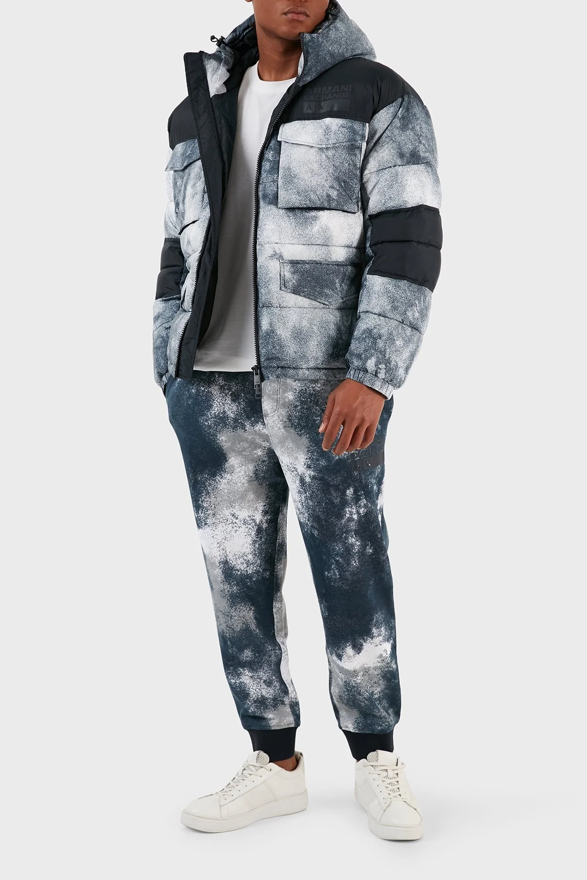 Armani Exchange Desenli Belden Bağlamalı Cepli Spor Erkek Pantolon 6RZPJK ZJDGZ 21CE BEYAZ-MAVİ - 7