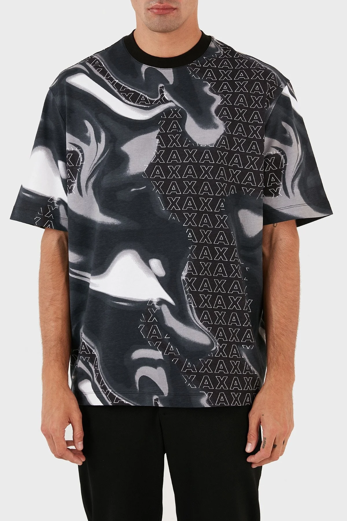 Armani Exchange Desenli Pamuklu Regular Fit Bisiklet Yaka Erkek T Shirt 6RZMHN ZJDHZ 22BS SİYAH-GRİ - 1