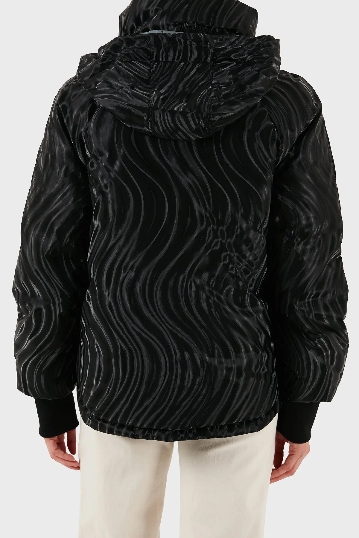 Armani Exchange Desenli Regular Fit Çıkarılabilir Kapüşonlu Bayan Mont XW000690 AF16211 FC102 SİYAH - 3