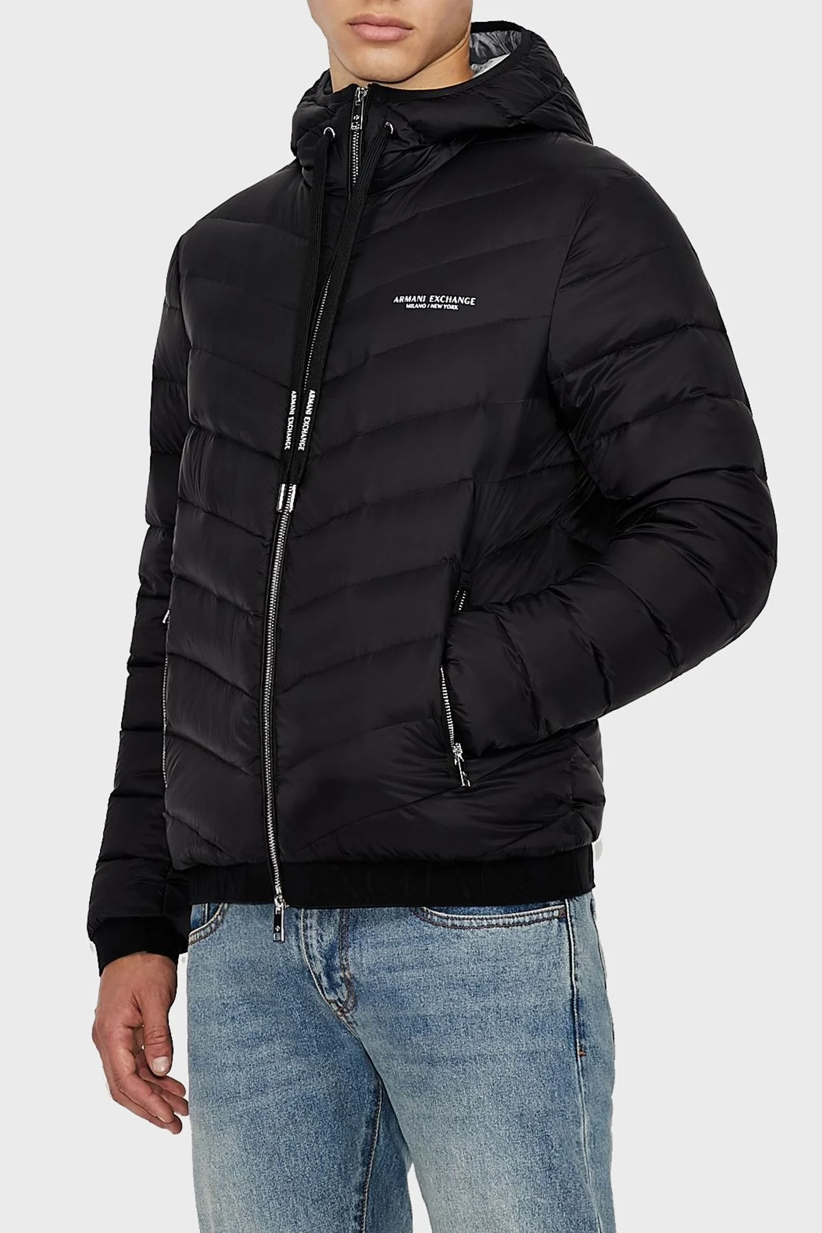 Armani Exchange Logolu Kaz Tüyü Dolgulu Kapüşonlu Regular Fit Erkek Mont 8NZB53 ZNW3Z 0217 SİYAH - 1