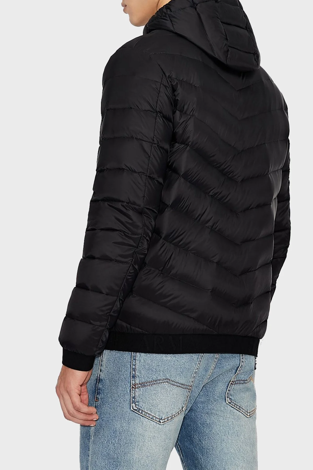 Armani Exchange Logolu Kaz Tüyü Dolgulu Kapüşonlu Regular Fit Erkek Mont 8NZB53 ZNW3Z 0217 SİYAH - 4