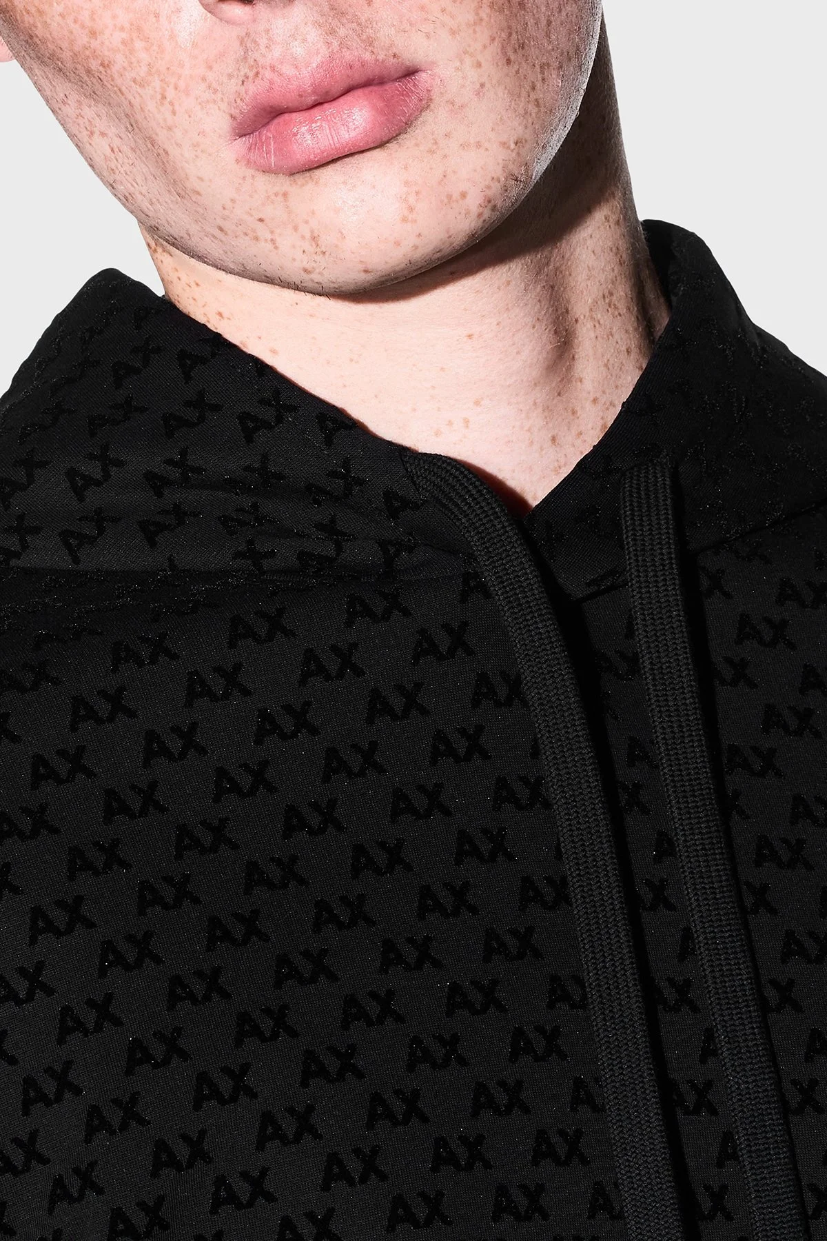 Armani Exchange Logolu Pamuklu Regular Fit Kapüşonlu Erkek Sweat XM002903 AF10818 UC001 Siyah - 3