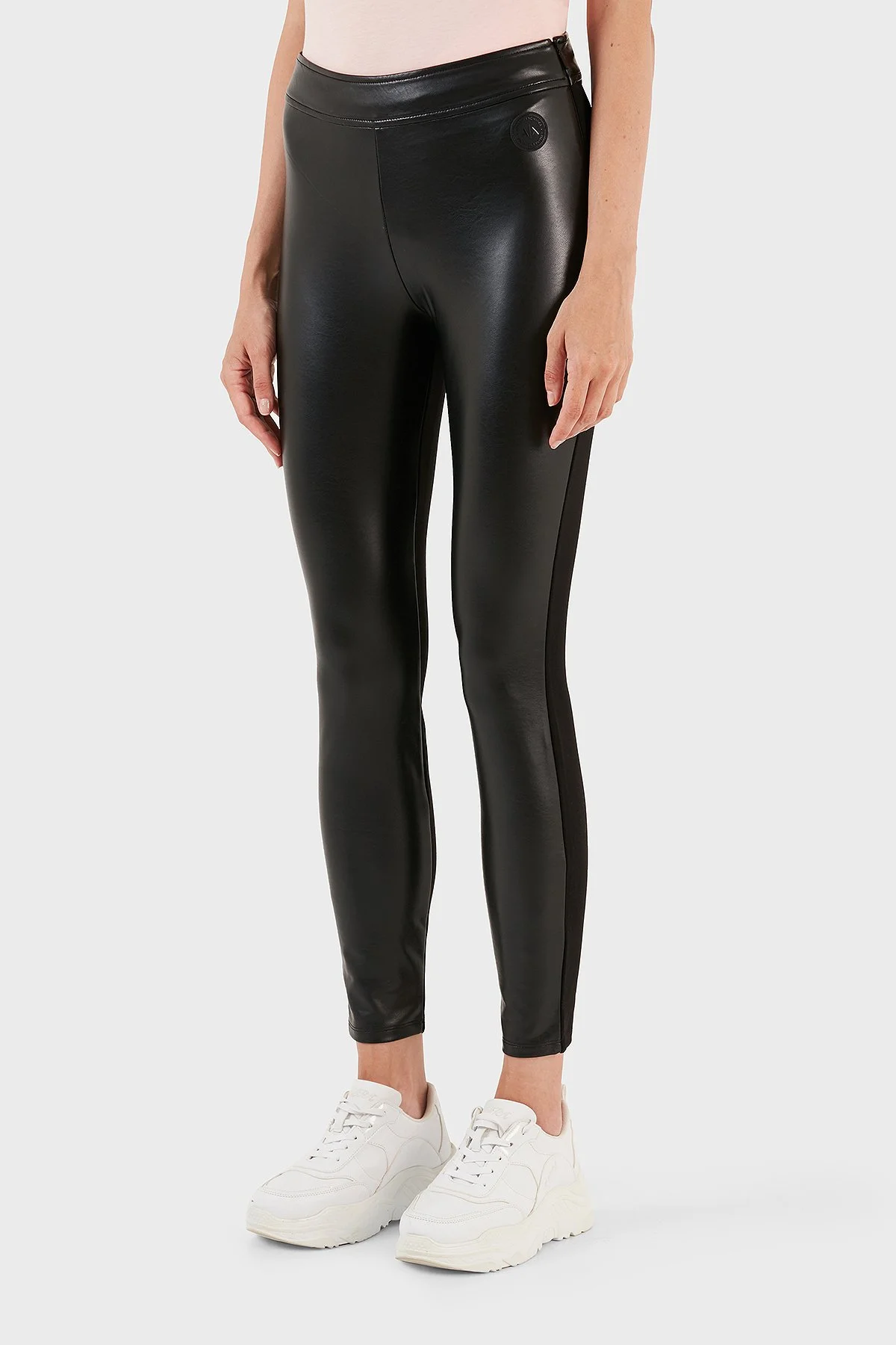 Armani Exchange Esnek Deri Görünümlü Slim Fit Tayt Kadın Pantolon 8NYPAQ YJERZ 1200 SİYAH - 3