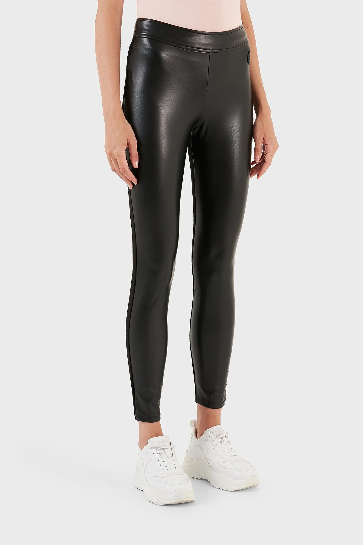 Armani Exchange Esnek Deri Görünümlü Slim Fit Tayt Kadın Pantolon 8NYPAQ YJERZ 1200 SİYAH - 4
