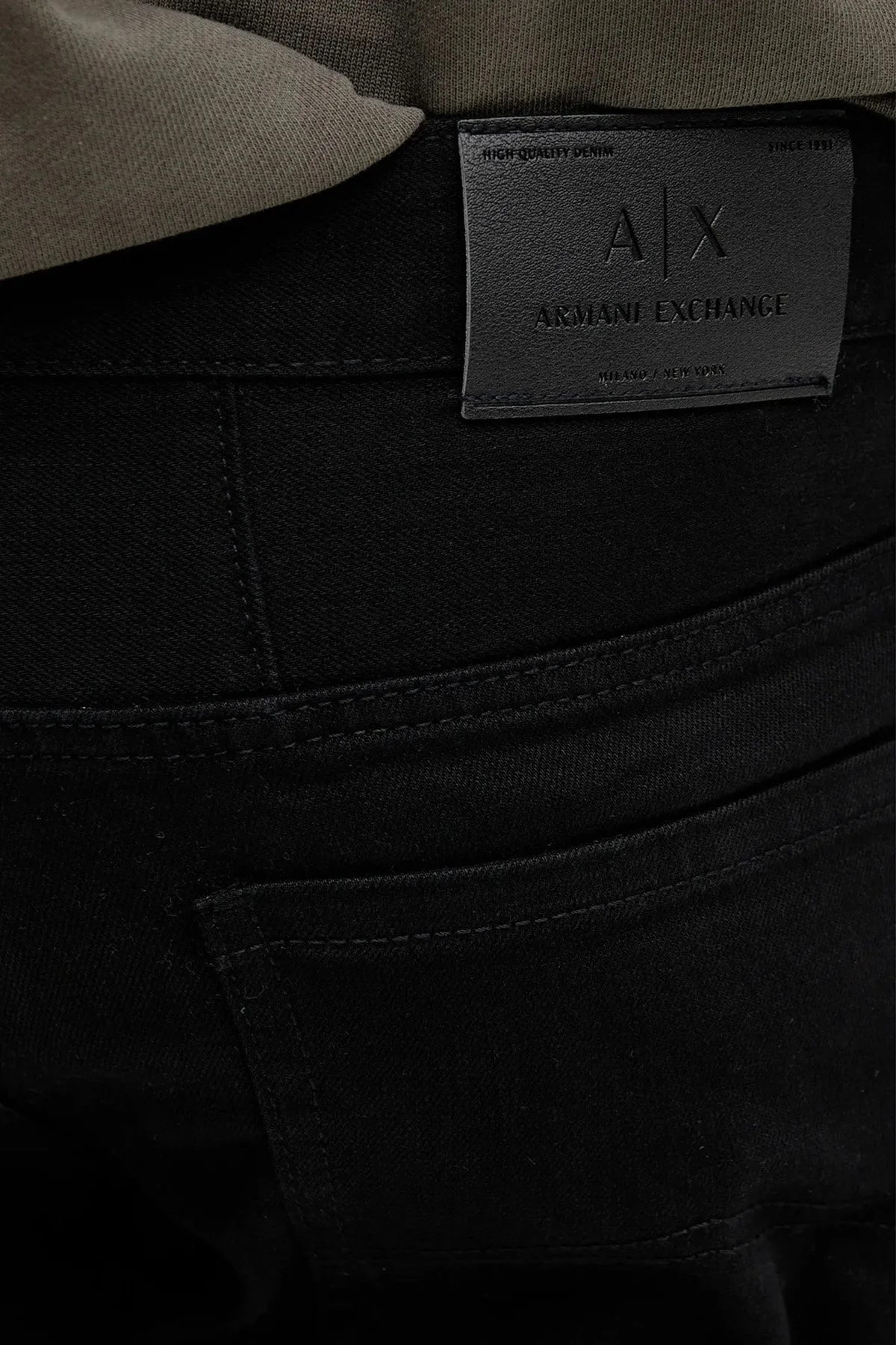 Armani Exchange Esnek Kumaş Pamuklu Slim Fit Dar Paça Jeans Erkek Kot Pantolon XM001512 AF14267 UC001 SİYAH - 4