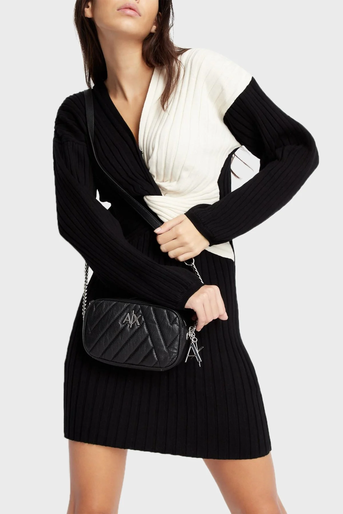 Armani Exchange Fermuarlı Zincir Askılı Bayan Çanta 942855 2F745 00020 SİYAH - 2