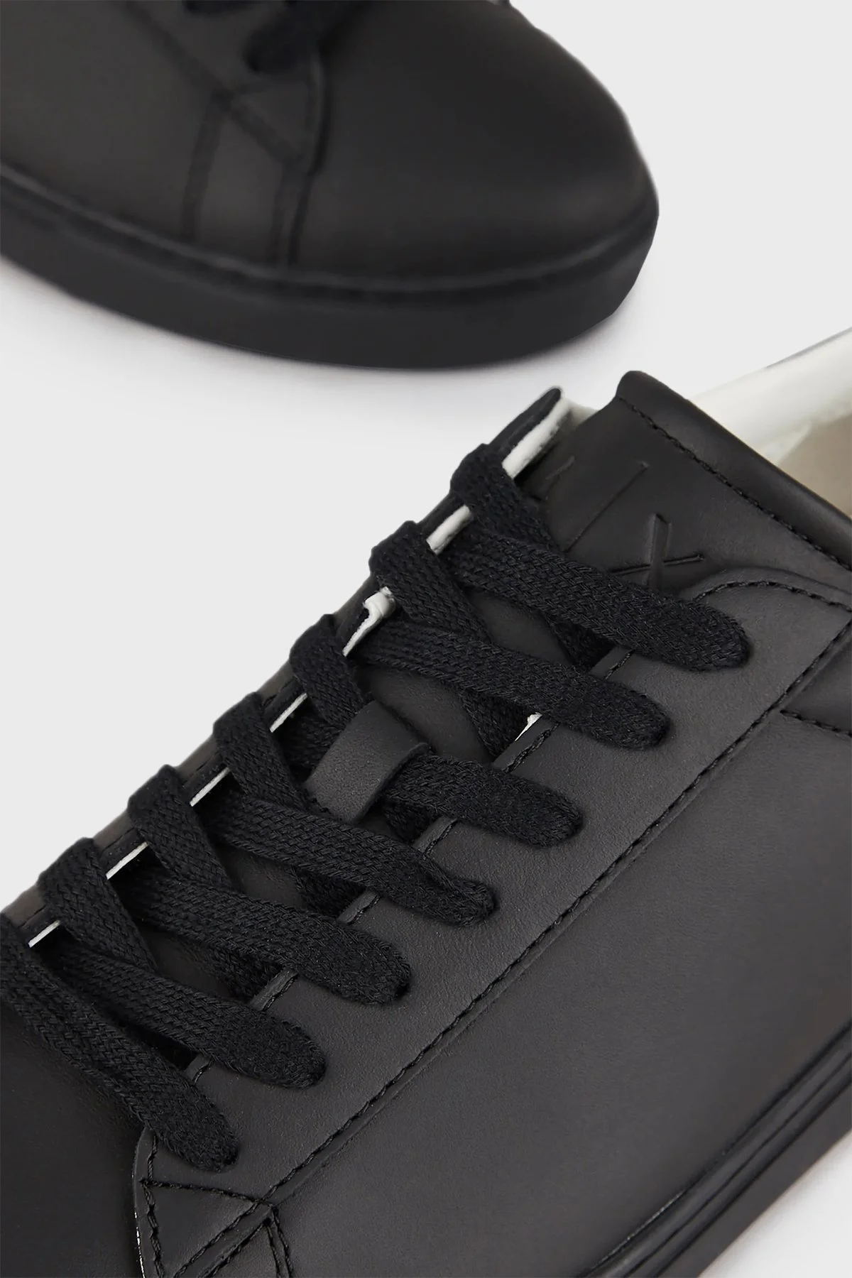 Armani Exchange Hakiki Deri Bağcıklı Spor Erkek Ayakkabı XUX001 XV093 K001 SİYAH - 5